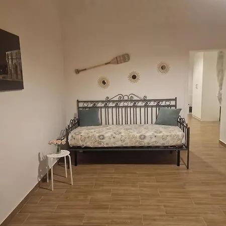 La Casa Di Maty Apartment *
